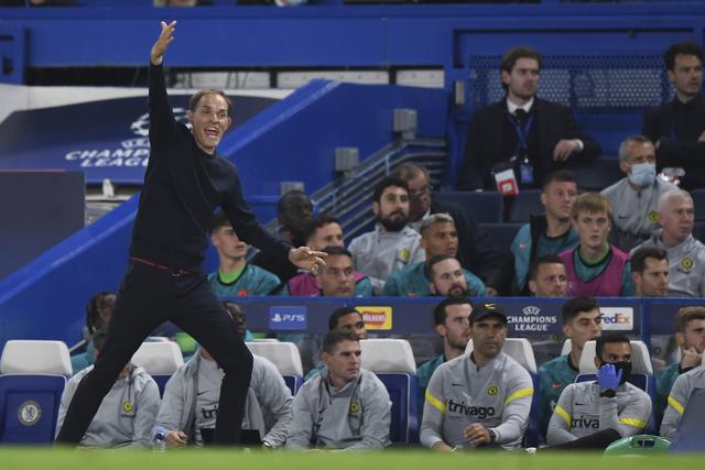 体育报：莱万5场进1球 巴萨管理认为应引进新中锋