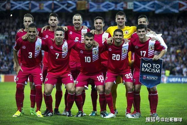 杜兰特布克合砍71分新援21+11 太阳力克活塞