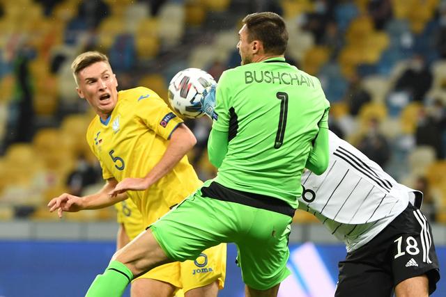 爱德华兹26分欧文空砍39分 森林狼力克独行侠